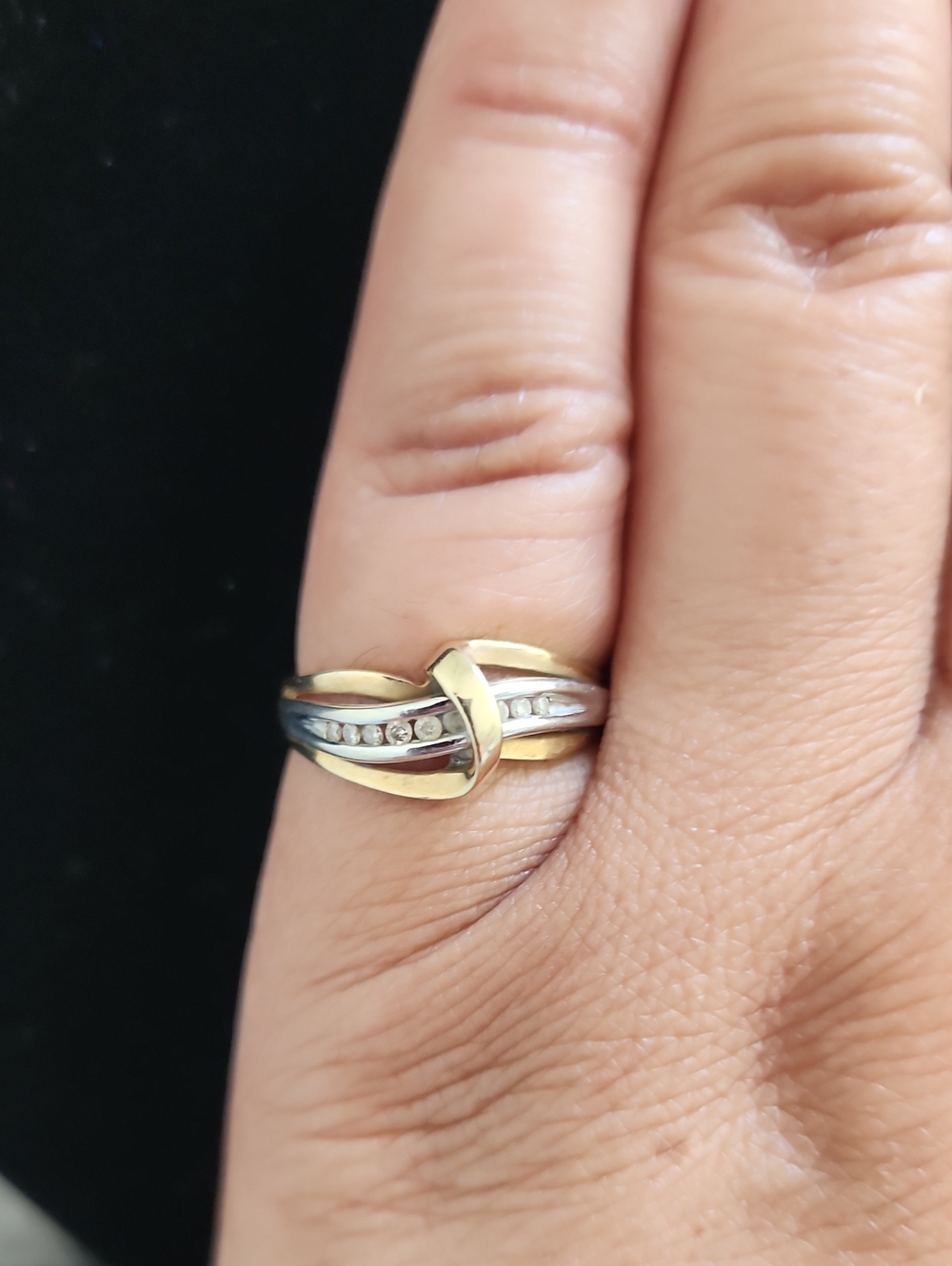 10K Two Tone Gold Diamond Accent Knot Ring Size 8 - Picture 1 of 4